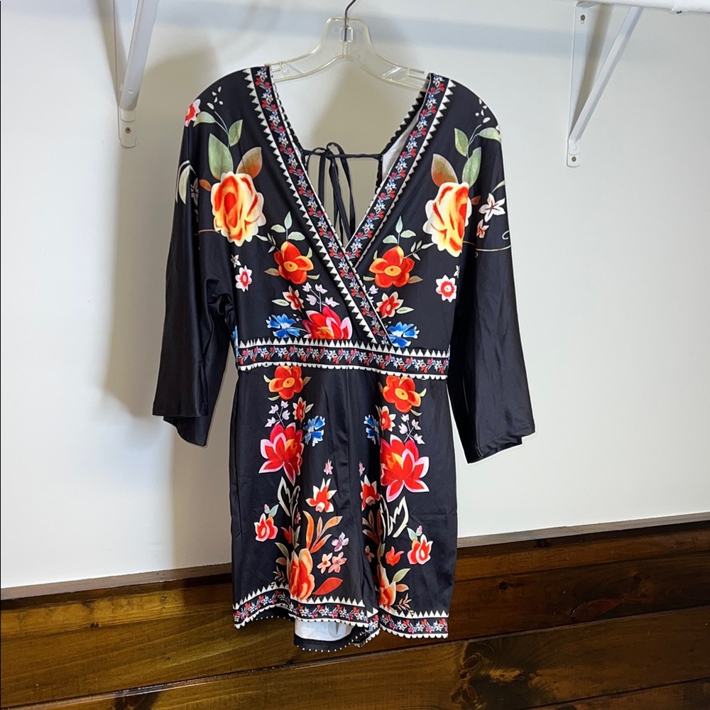 Amazon Black Floral 3/4 Sleeve Open Back Romper-‎ M